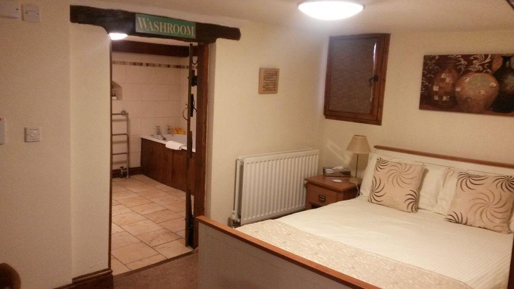Springfield House - Birmingham Airport & Nec Bed & Breakfast Coleshill Dış mekan fotoğraf